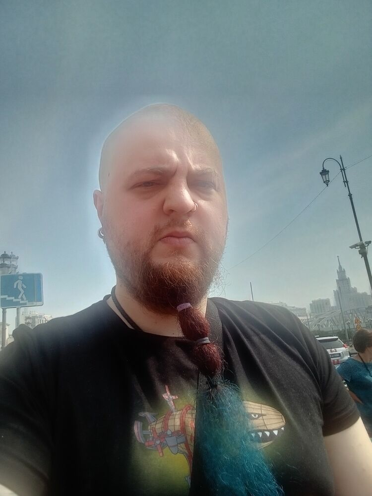  29773931  Juan, 37 ,    