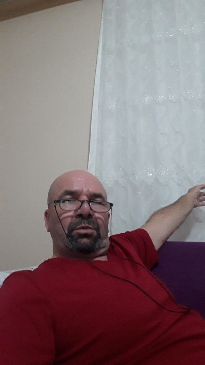  ,   Ahmet, 61 ,     , c 