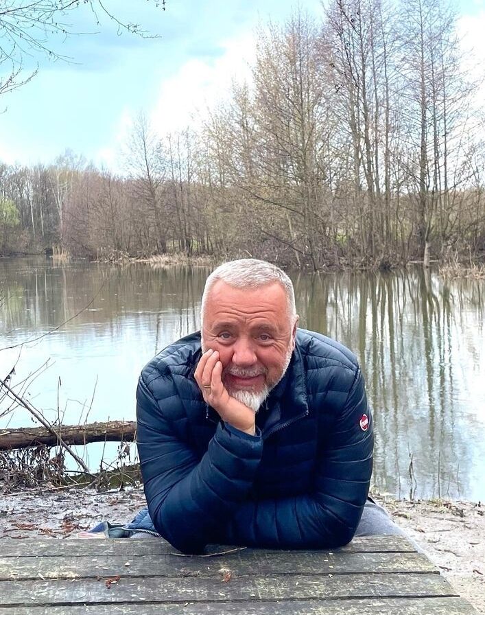  Frankfurt am Main,   Frederick, 61 ,     , c 