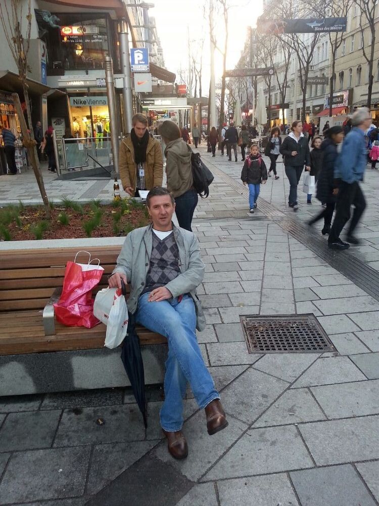  ,   Bucha, 52 ,   