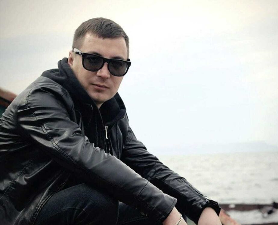  ,   Evgeny, 40 ,   ,   , 