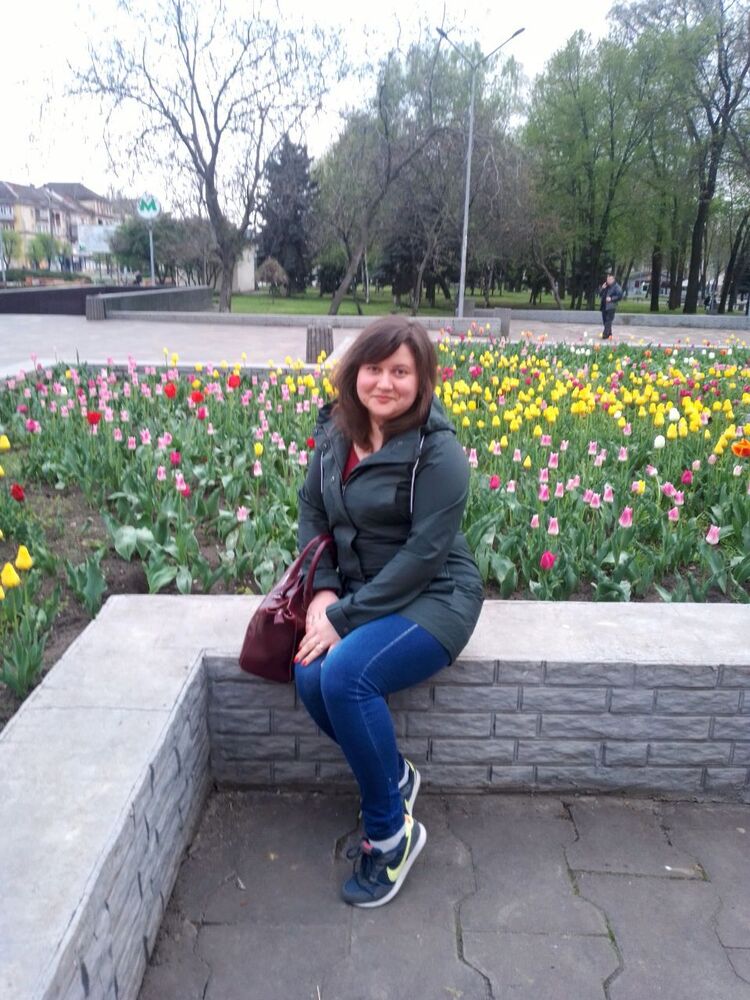  38908181  Anastasia, 35 ,    --