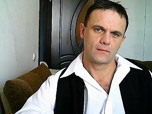  8370671  , 51 ,    