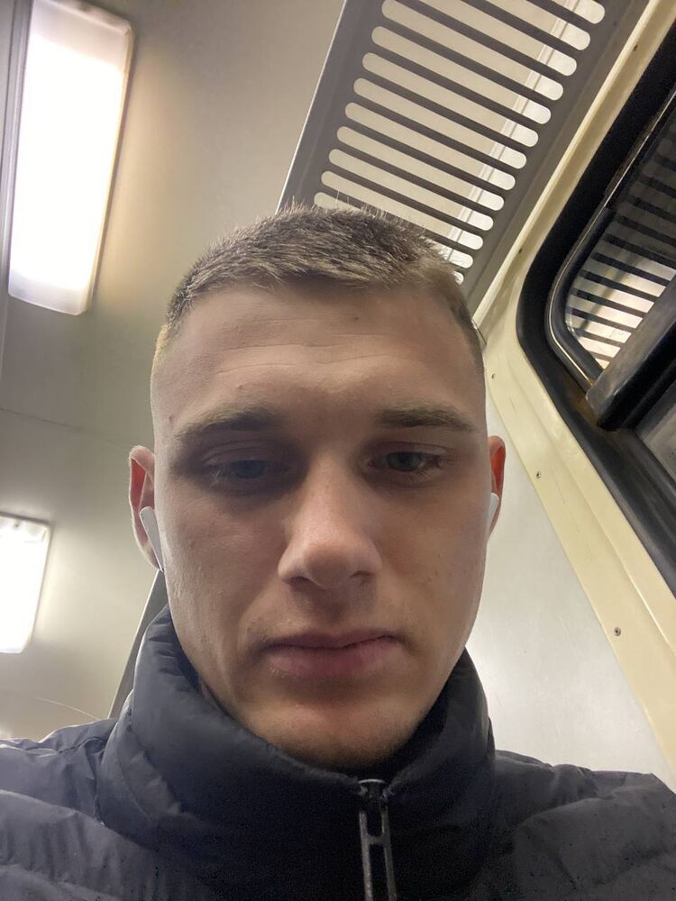  43806161  , 27 ,    