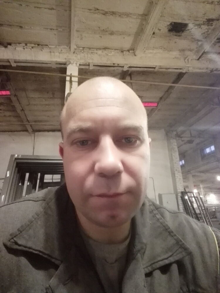  18562851  , 42 ,    