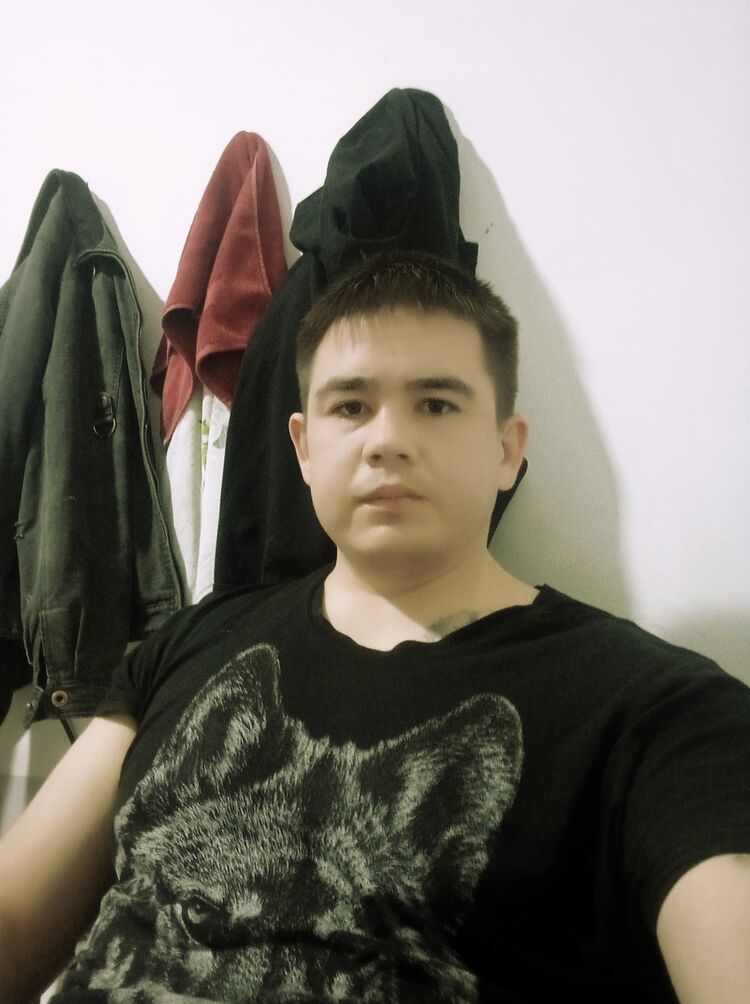 49324841  , 28 ,    