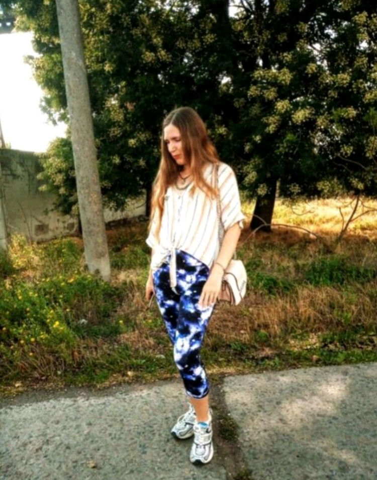  54658951  Kessi, 32 ,    