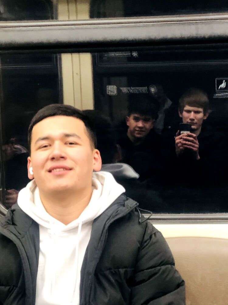 ���� 40234351 ����� ��������, 22 ����, ���� ���������� � ������