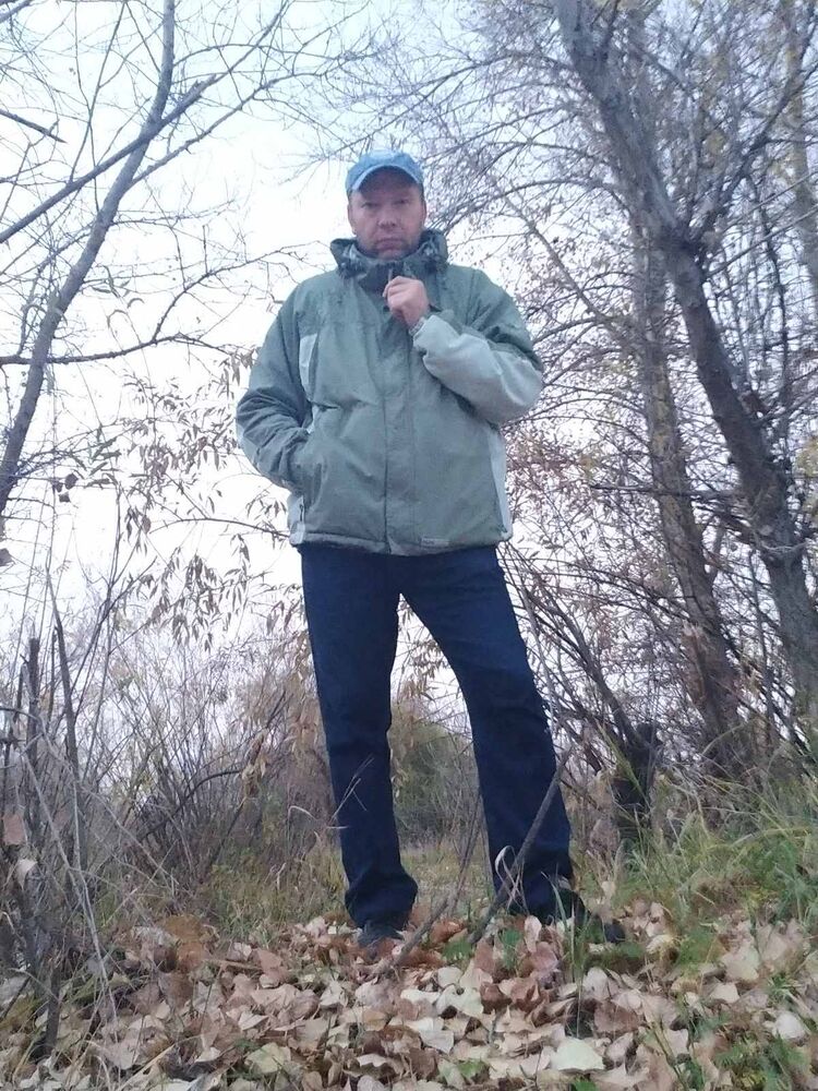  24825051  Igor, 53 ,    