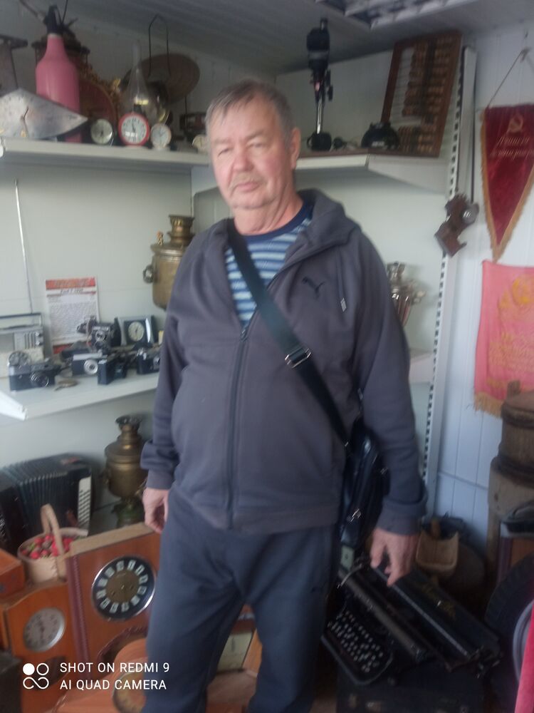  42350721  Niaz, 64 ,     