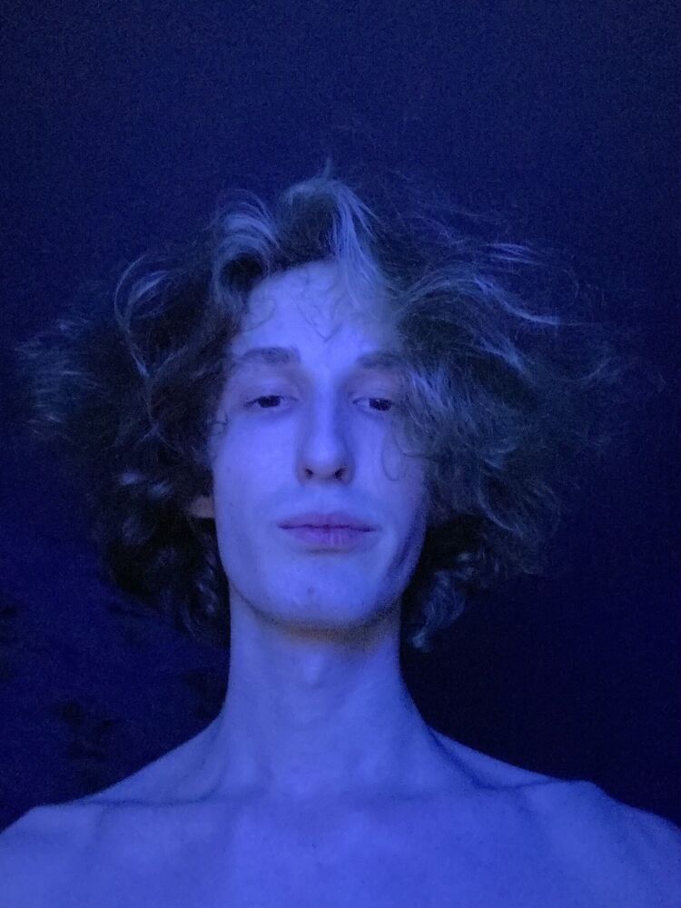  45885341  , 21 ,    