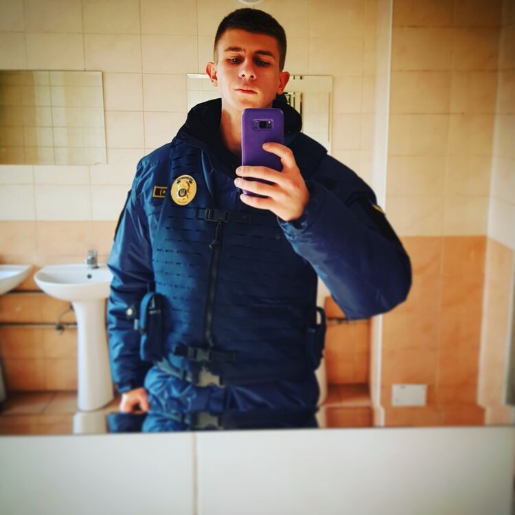 ���� 19445611 ������� �����, 32 ����, ���� ���������� � ��������