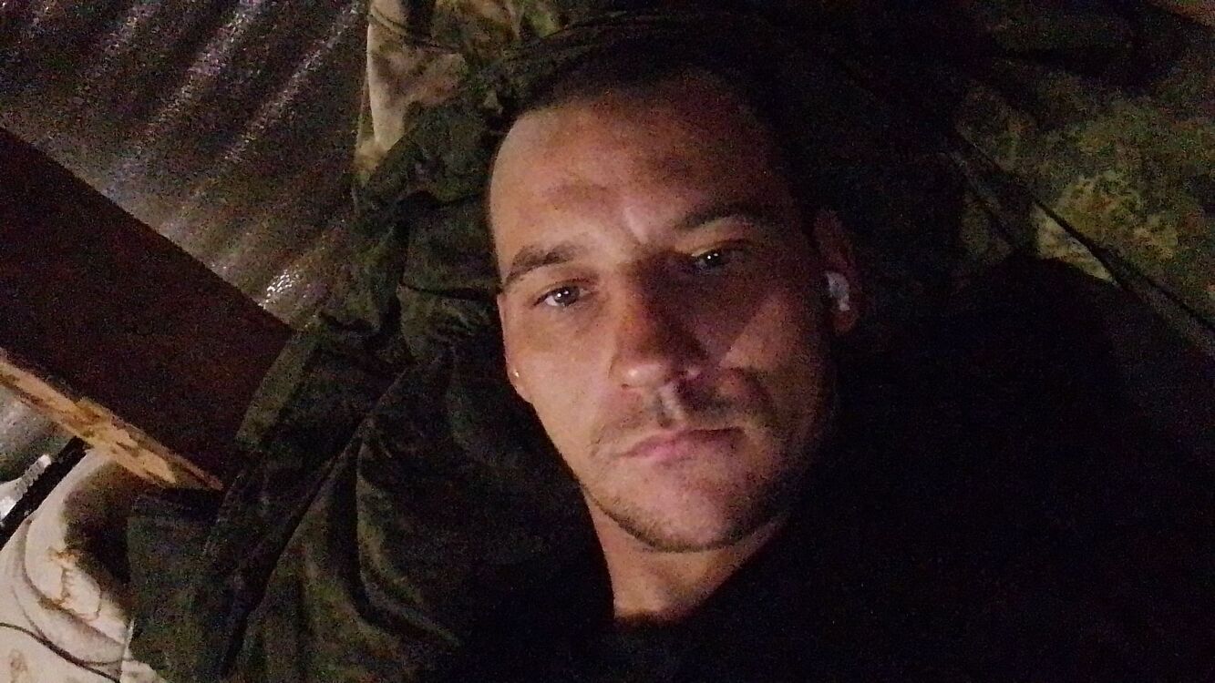  47043451  Andrei, 29 ,    