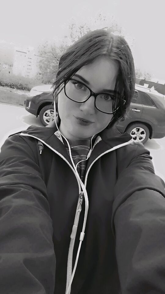  52615951  Lara, 26 ,    