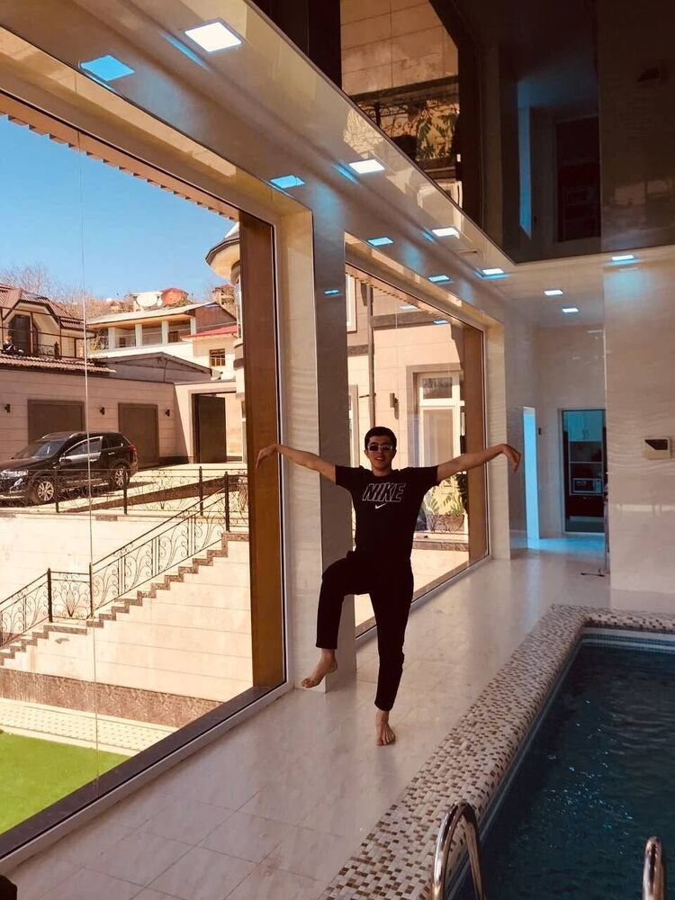  23995361  Anvar, 27 ,    