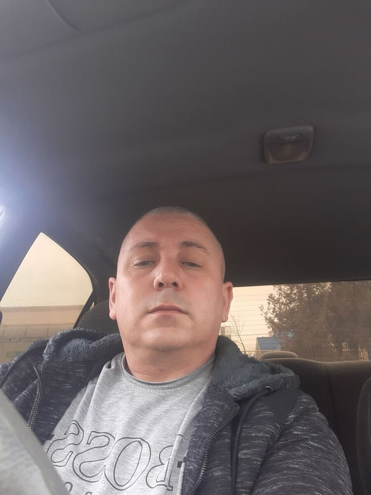  22401761  , 44 ,    