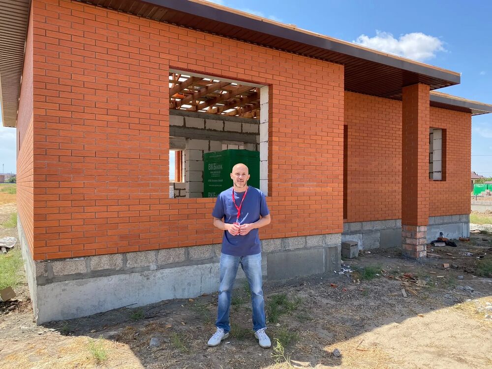  ,   Igor, 44 ,   ,   