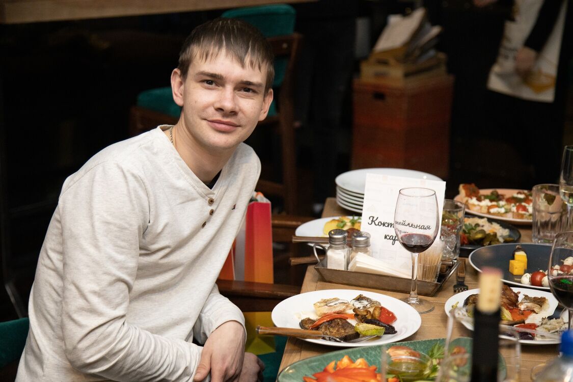 ���� 28145621 ������� ���������, 32 ����, ���� ���������� � �������������