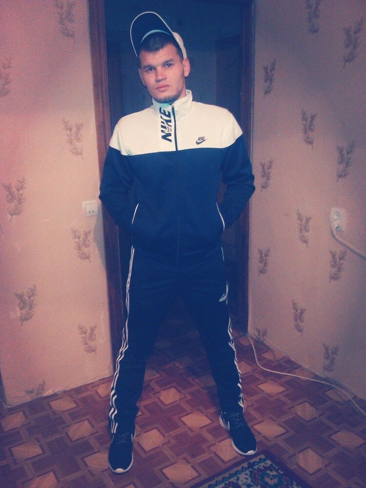 ���� 9669851 ������� Adidas, 33 ����, ���� ���������� � ���������