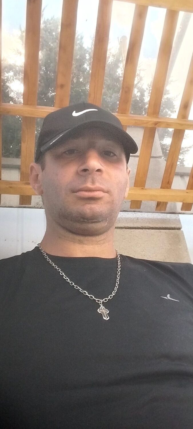  53755911  Sergei, 41 ,    