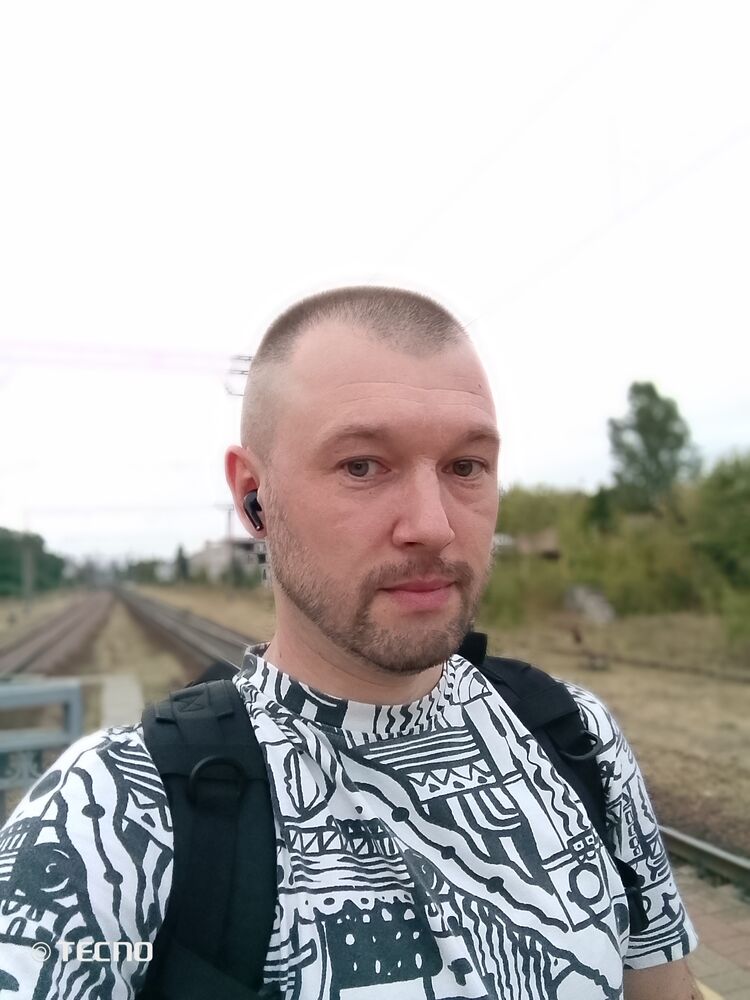  46431281  , 41 ,    