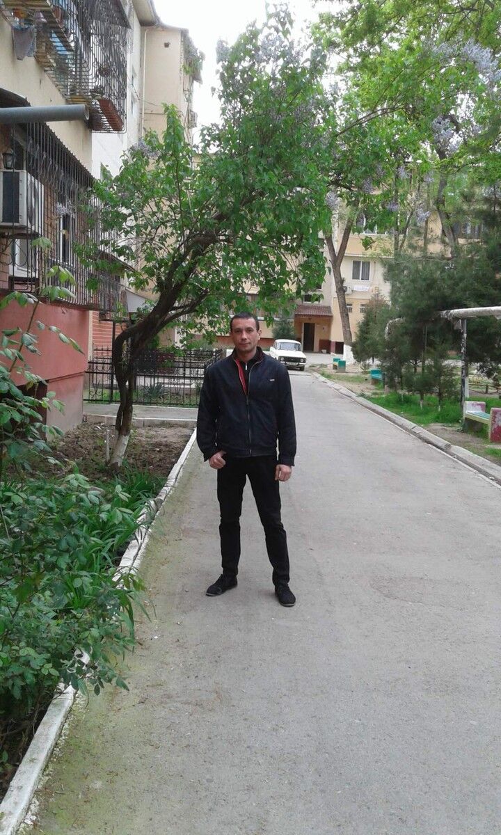  ,   Ruslan, 42 ,   ,   , c 