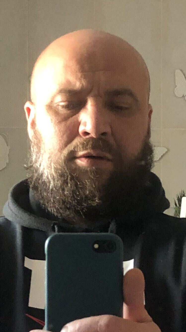  37329691  , 44 ,    