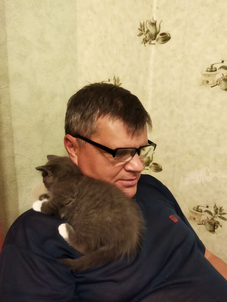  38119451  Vadim, 56 ,    