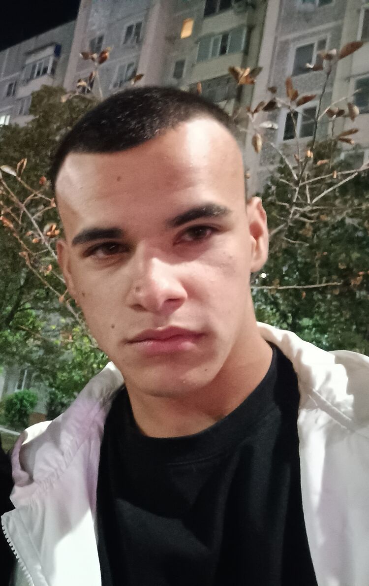  39156221  , 23 ,    