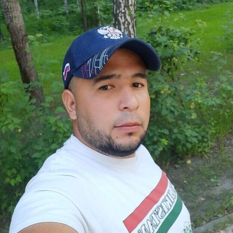  53580081  Ubayd, 33 ,    