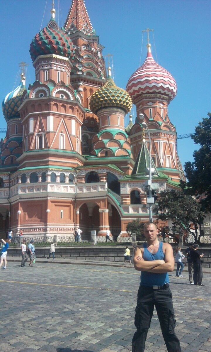  ,   Sandr, 42 ,   