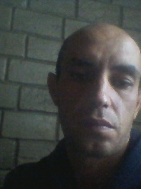  8148131  Roman, 37 ,    