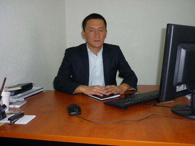  48827731  Pavel, 45 ,    