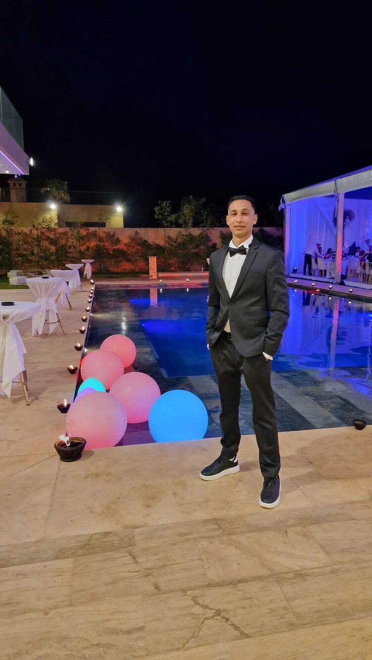 ,   , 27 ,   ,   