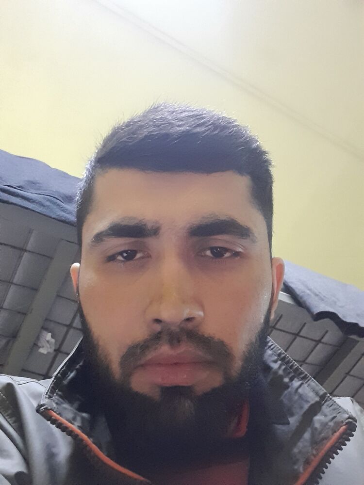  26326001  Hakim, 27 ,    