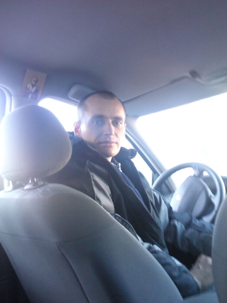  ,   Wadfred, 44 ,   