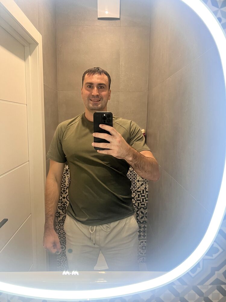  47404051  , 37 ,    