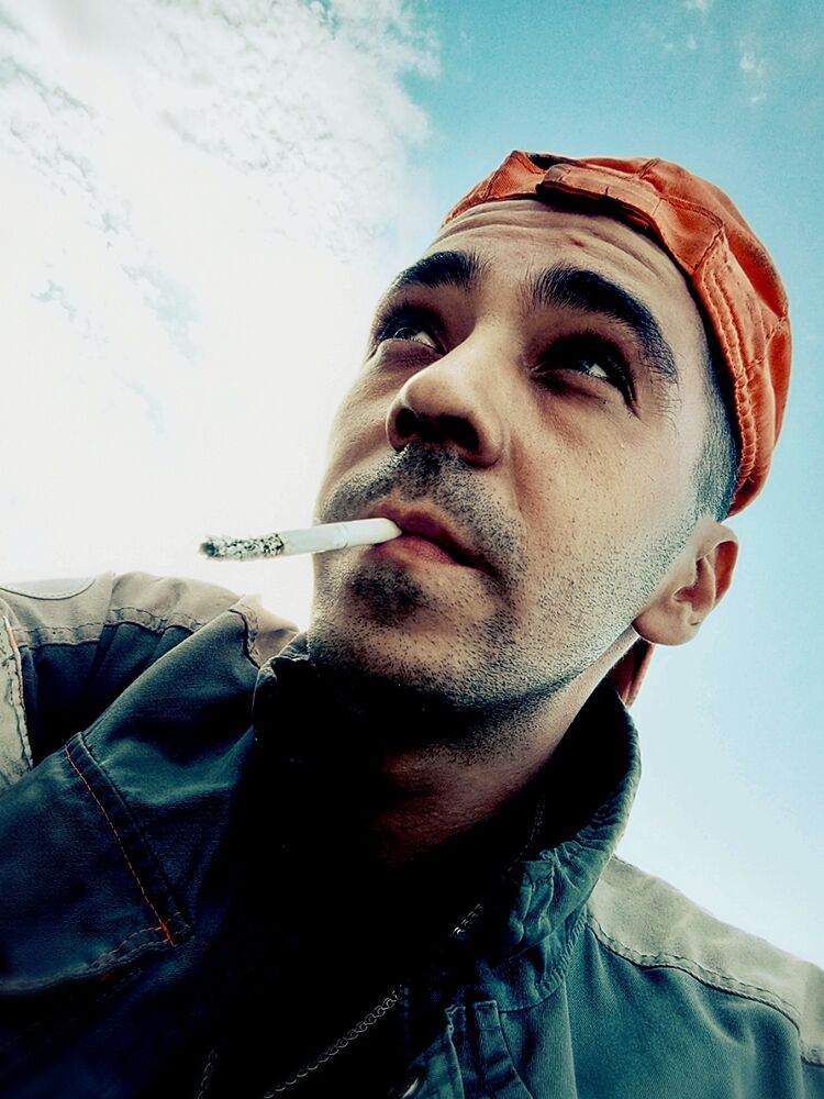  29275961  Darko, 32 ,    