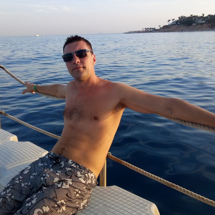  18193361  Maksim, 37 ,    