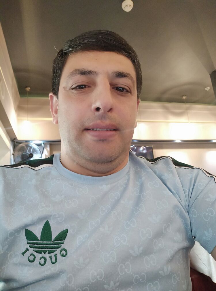 ,   Elnur, 38 ,   ,   