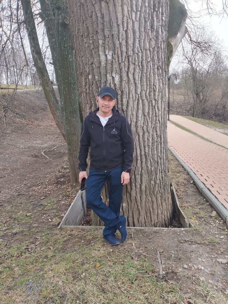  ,   Tursunboy, 37 ,   ,   , c 