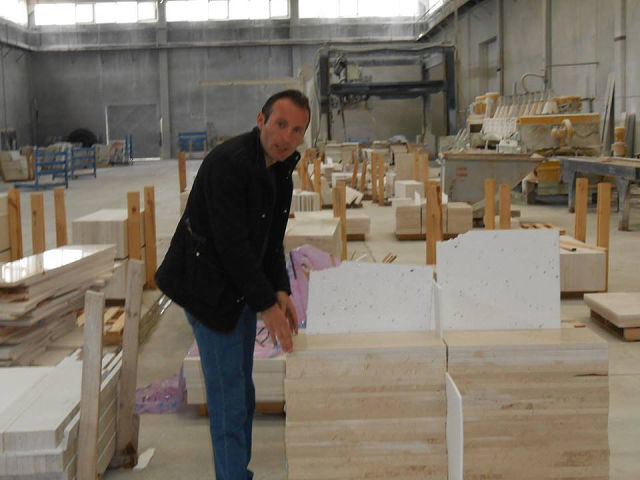  4309111  Davit, 42 ,    