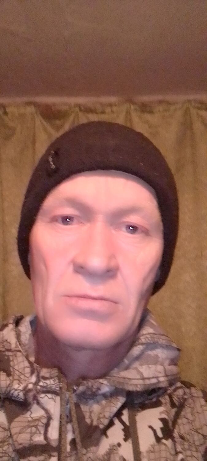  31578881  , 49 ,    