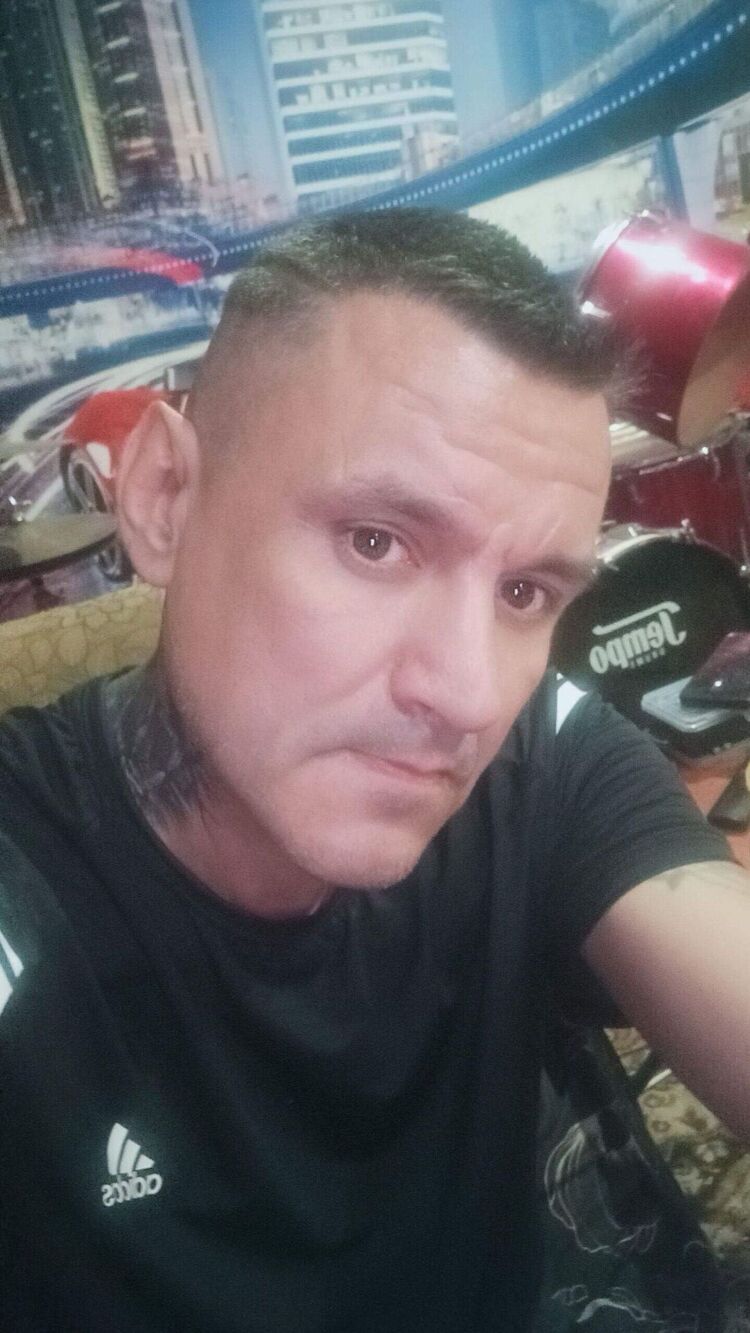  46641731  , 37 ,    