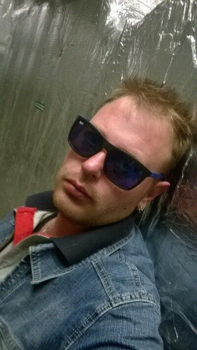  11133001  Alexey, 39 ,    