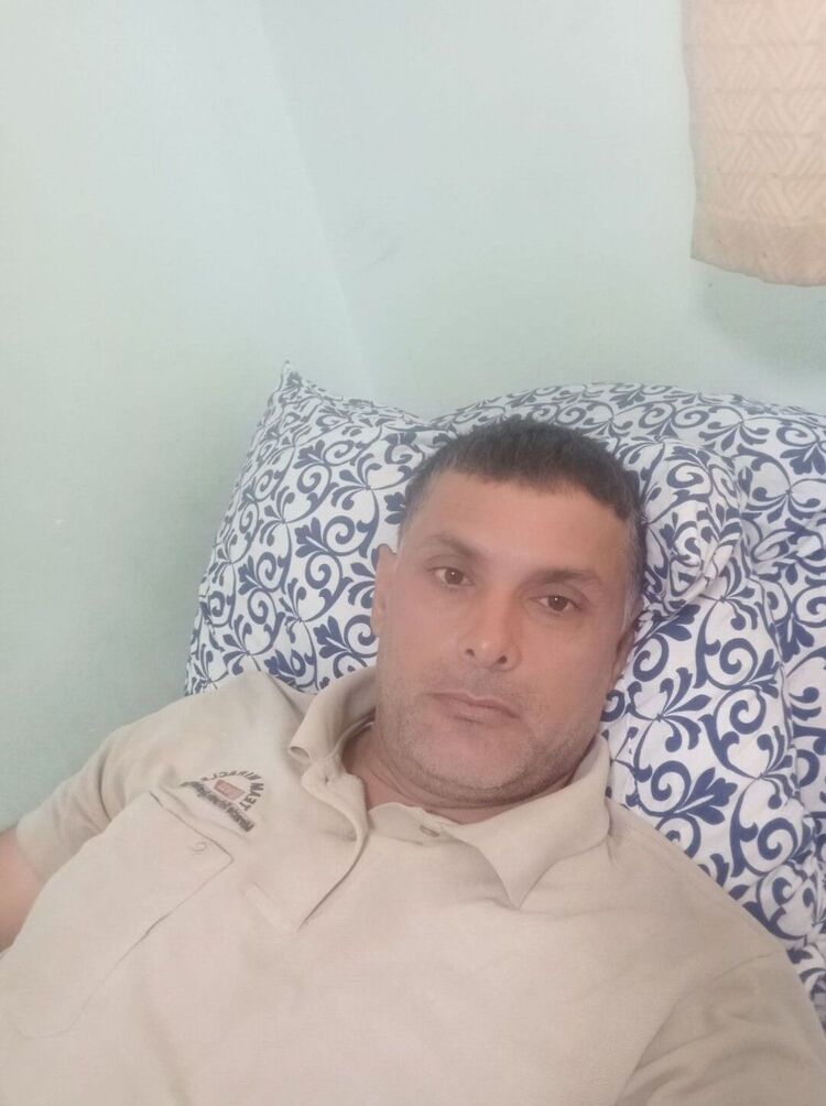  35895651  , 40 ,    