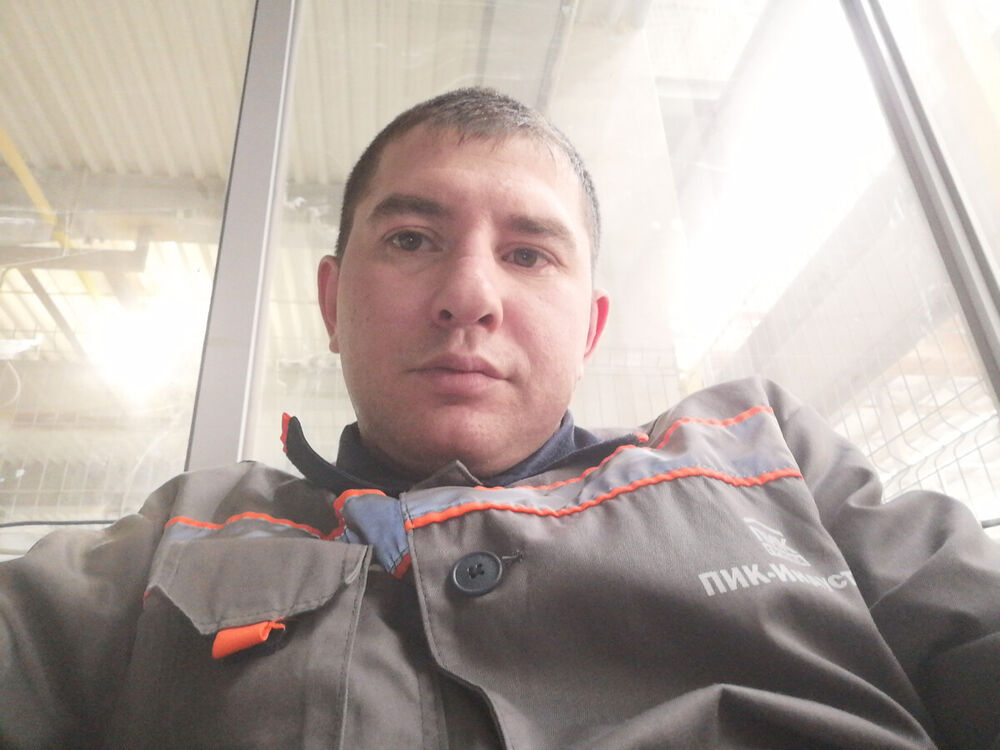  ,   Anton, 37 ,   ,   , c 