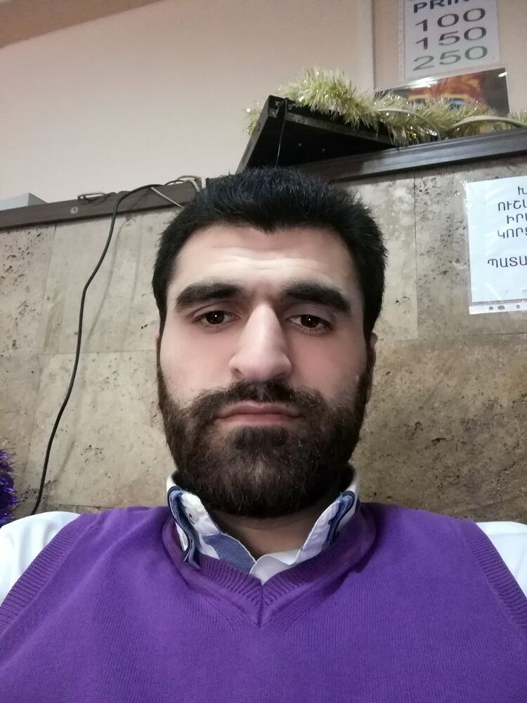  ,   Artak, 32 ,   ,   , c 