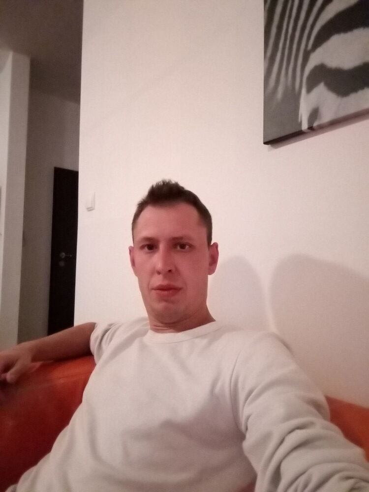  18074711  , 36 ,    