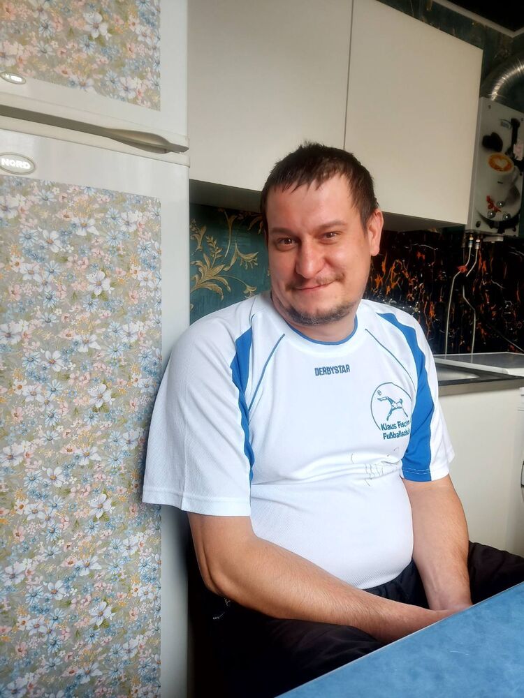  48369711  Anatoliy, 38 ,    